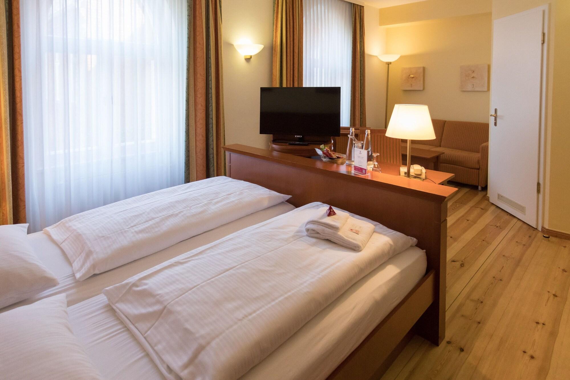 Martas Berlin-mitte 3*